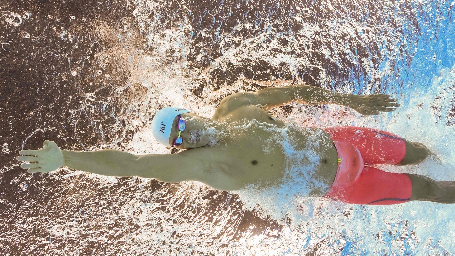 西亚卡姆重要时刻重返赛场,FPX带队取胜!再创辉煌时刻